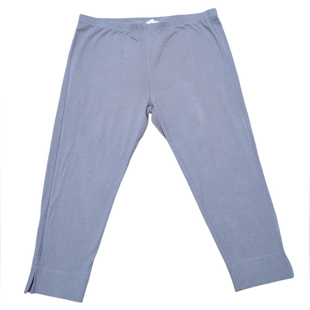 NWT Mountain Mamas Gray Cropped Capri Leggings Stretchy Women's Medium